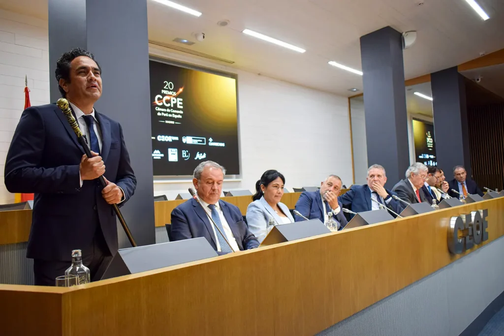 Gary Llempén Presidente del Círculo de Ganadores - Premios CCPE 2026
